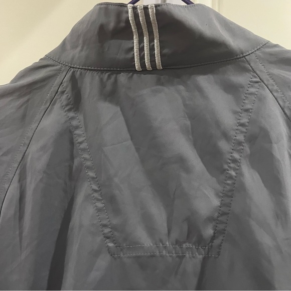 Adidas women’s golf climaproof windbreaker jacket - Picture 6 of 8